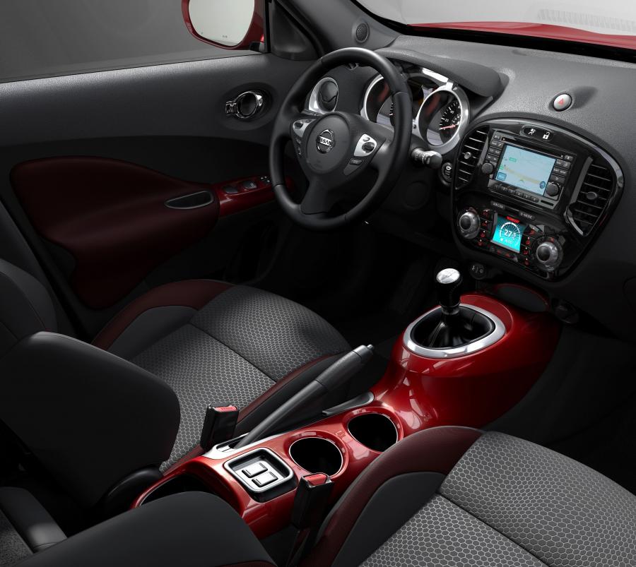  Nissan Juke 2010 года  (фото 42 из 174)